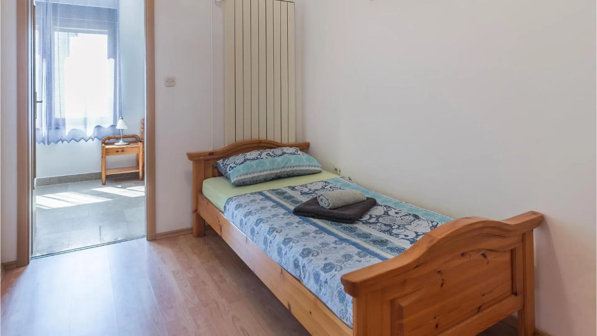 Nice Apartment In Pula With Kitchen